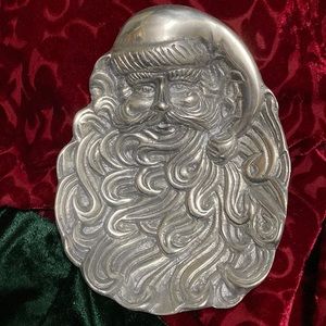 Santa accent dish